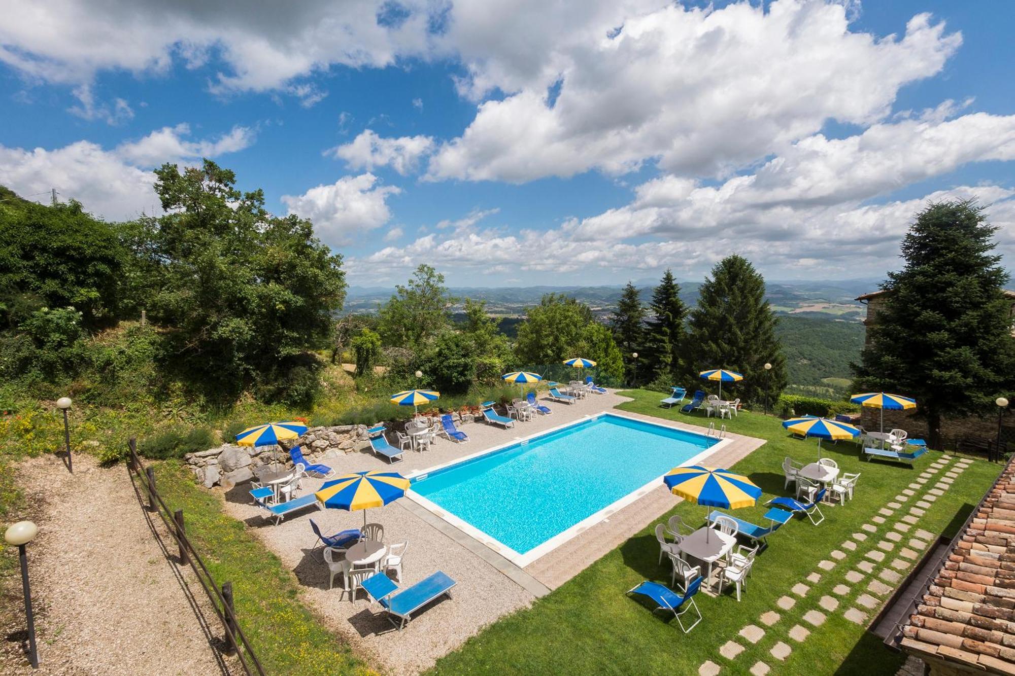 אומברטידה Agriturismo Monte Acuto מראה חיצוני תמונה
