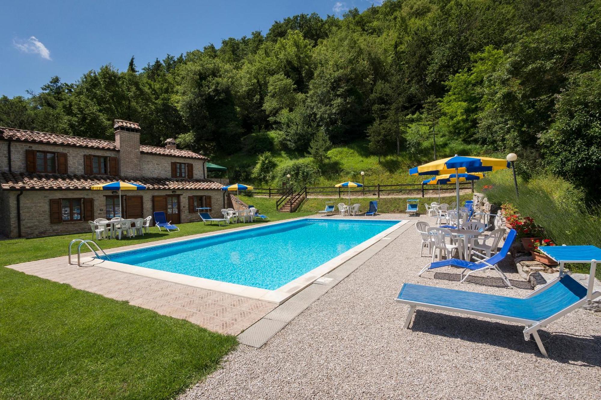 אומברטידה Agriturismo Monte Acuto מראה חיצוני תמונה