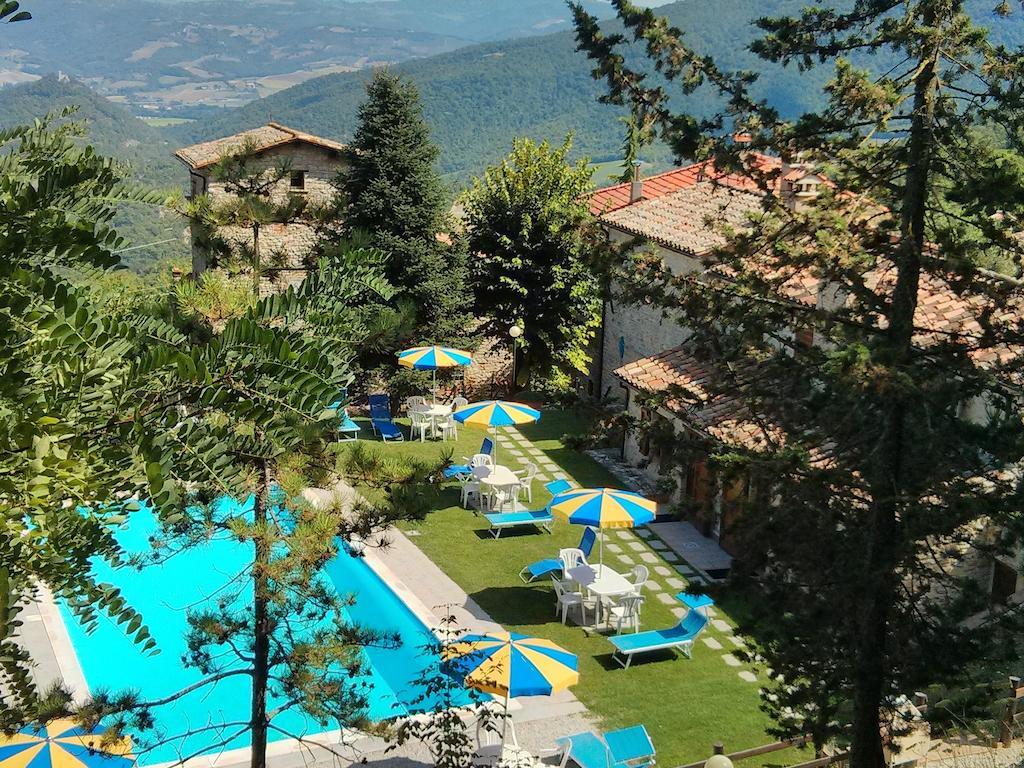 אומברטידה Agriturismo Monte Acuto מראה חיצוני תמונה
