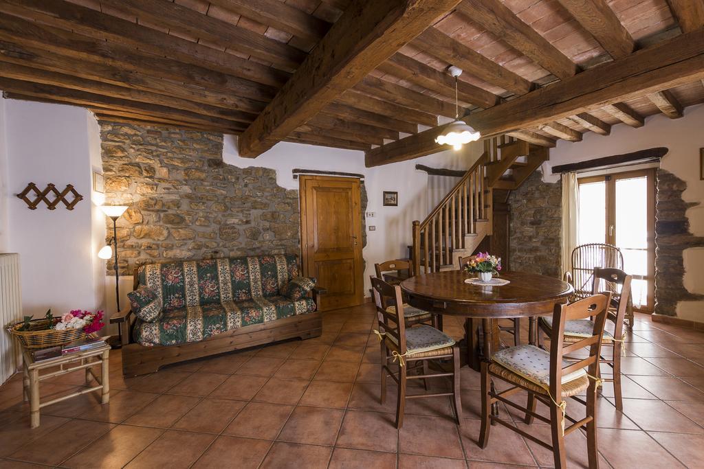 אומברטידה Agriturismo Monte Acuto מראה חיצוני תמונה