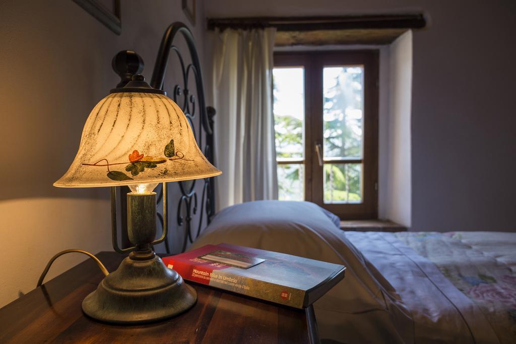 אומברטידה Agriturismo Monte Acuto מראה חיצוני תמונה