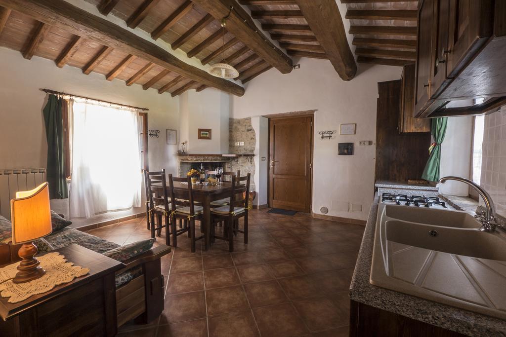אומברטידה Agriturismo Monte Acuto מראה חיצוני תמונה