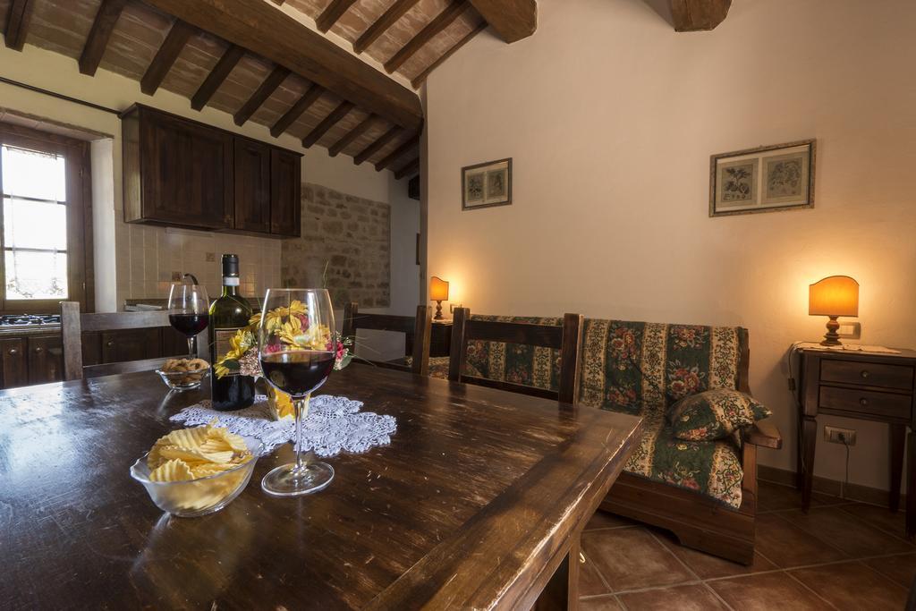 אומברטידה Agriturismo Monte Acuto חדר תמונה