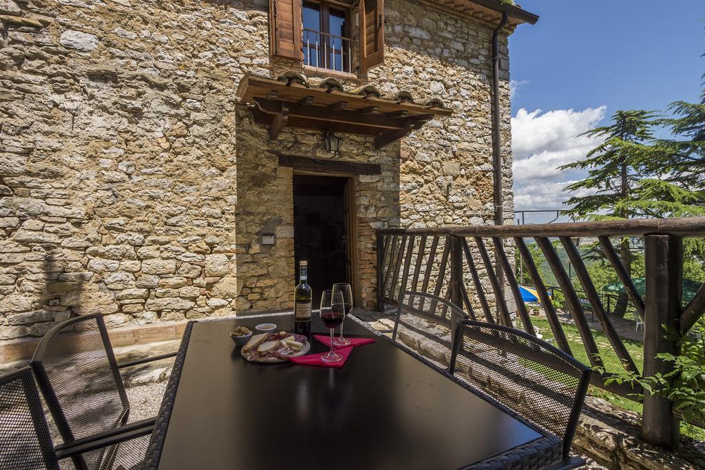 אומברטידה Agriturismo Monte Acuto חדר תמונה