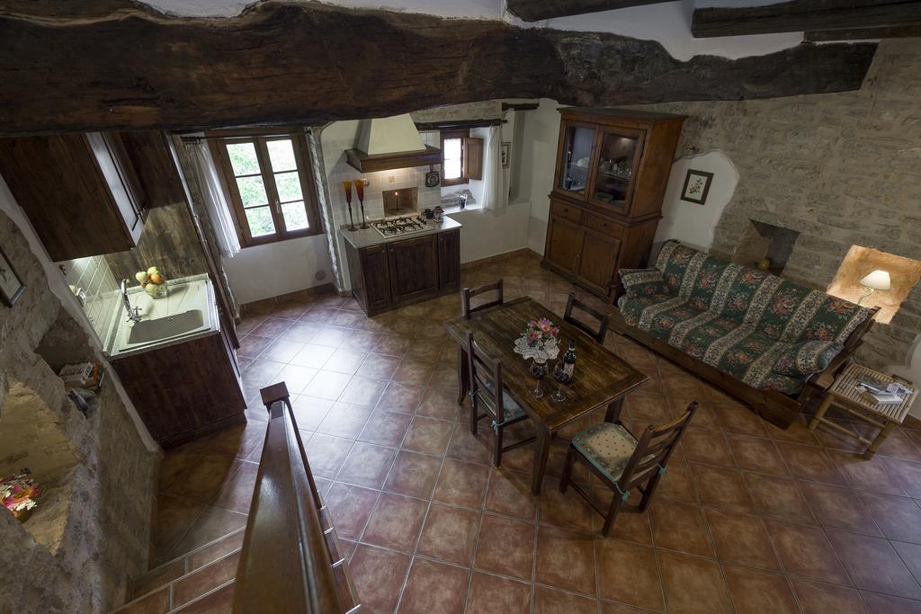 אומברטידה Agriturismo Monte Acuto חדר תמונה