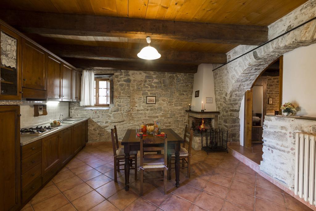 אומברטידה Agriturismo Monte Acuto חדר תמונה