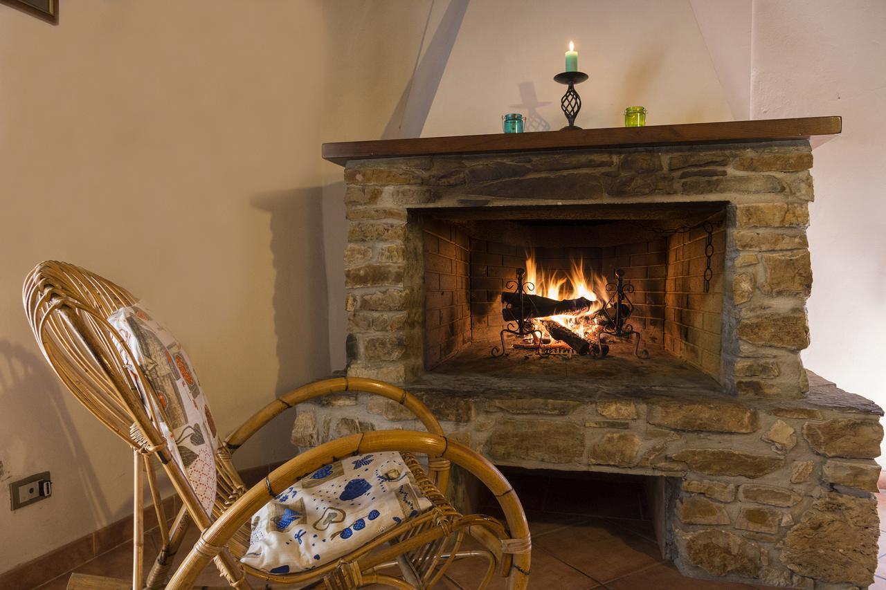 אומברטידה Agriturismo Monte Acuto מראה חיצוני תמונה